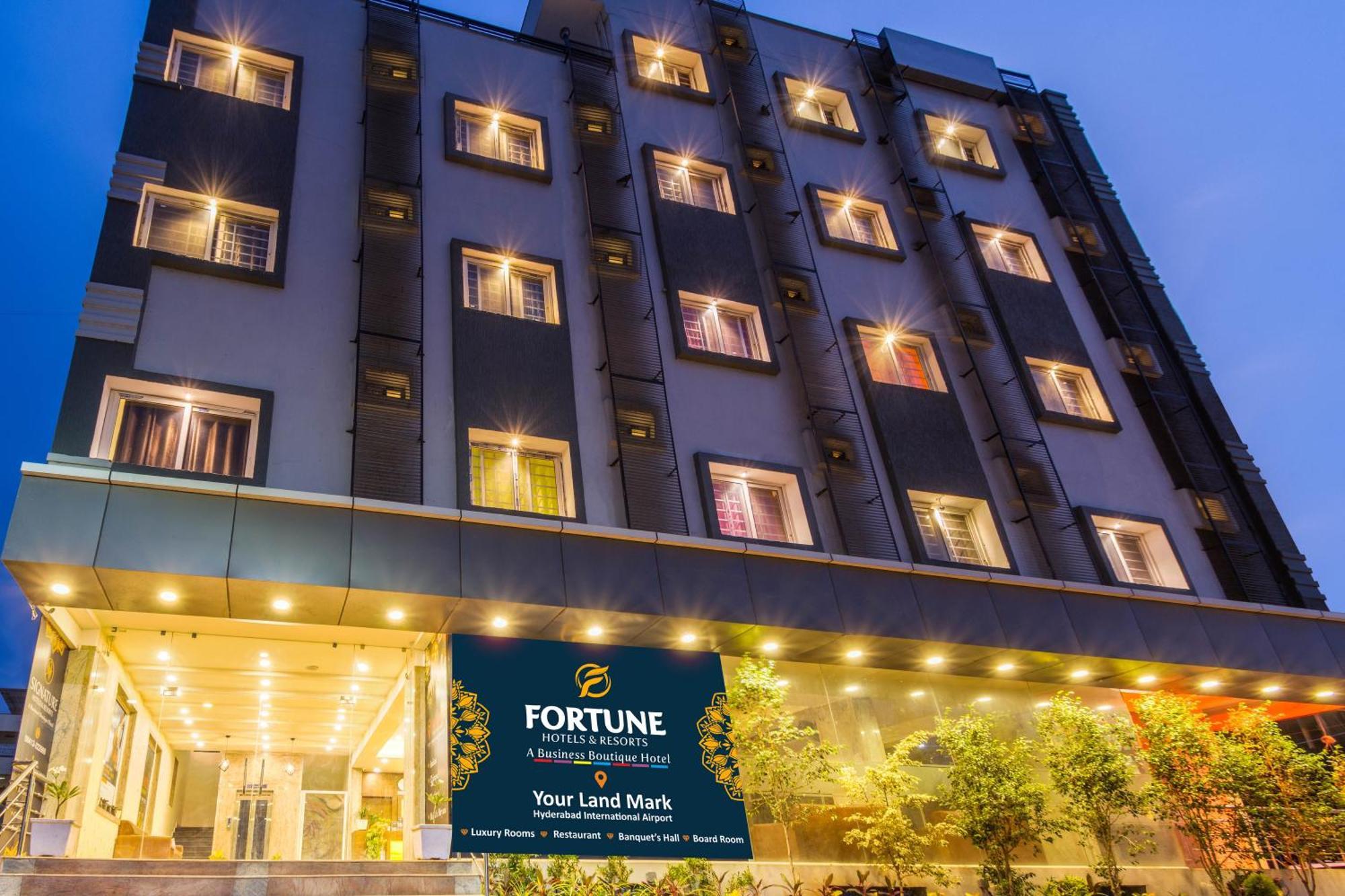 Hotel Fortune Hyderabad Airport Zone Exteriör bild